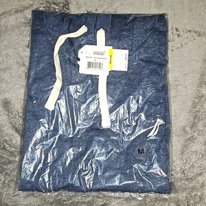 Nautica Lightweight Hoodie.BRAND NEW IN ORIGINAL PACKAGING!!!